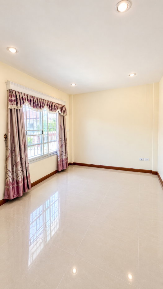 picture ðĄ Corner Semi-Detached House for Sale | 6 Beds, 5 Baths | Large Plot 107 Sq.wah - 11/12
