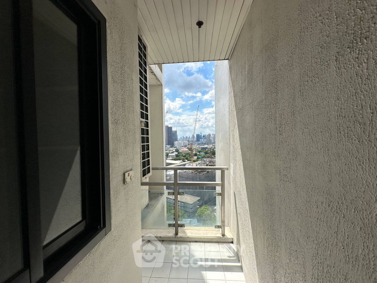 รูป คอนโด 168 ตร.ม. 3 ห้องนอน ชั้น 18 Nusasiri Grand Condominium ใกล้ BTS เอกมัย (ID 3310865) - รูปที่ 12/27