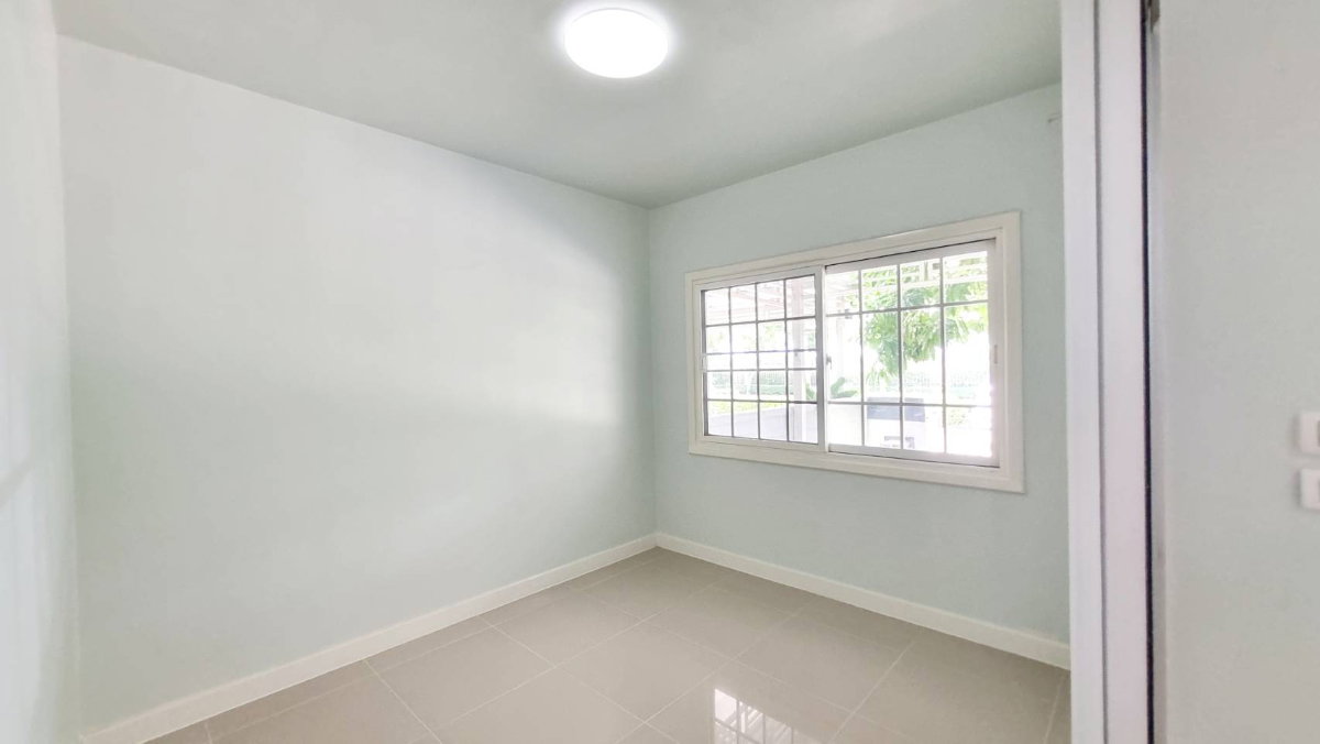 รูป ขายด่วนบ้านแฝดสไตล์บ้านเดี่ยว พร้อมเข้าอยู่ - รูปที่ 4/24