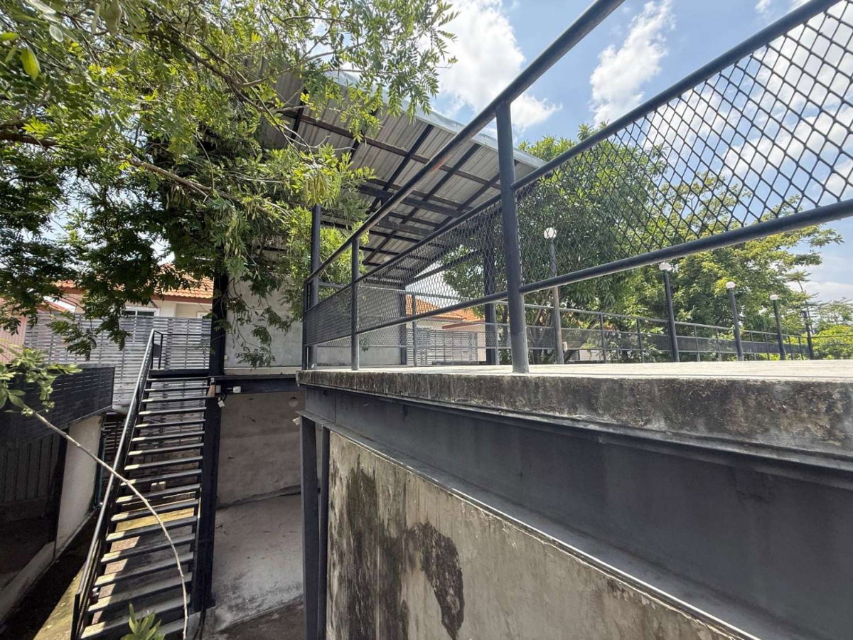 picture LAND FOR RENT 1 RAI | PRIME PLOT ON NIMIT MAI ROAD | NIMIT MAI SOI 11 | IDEAL FOR BUSINESS - 9/19