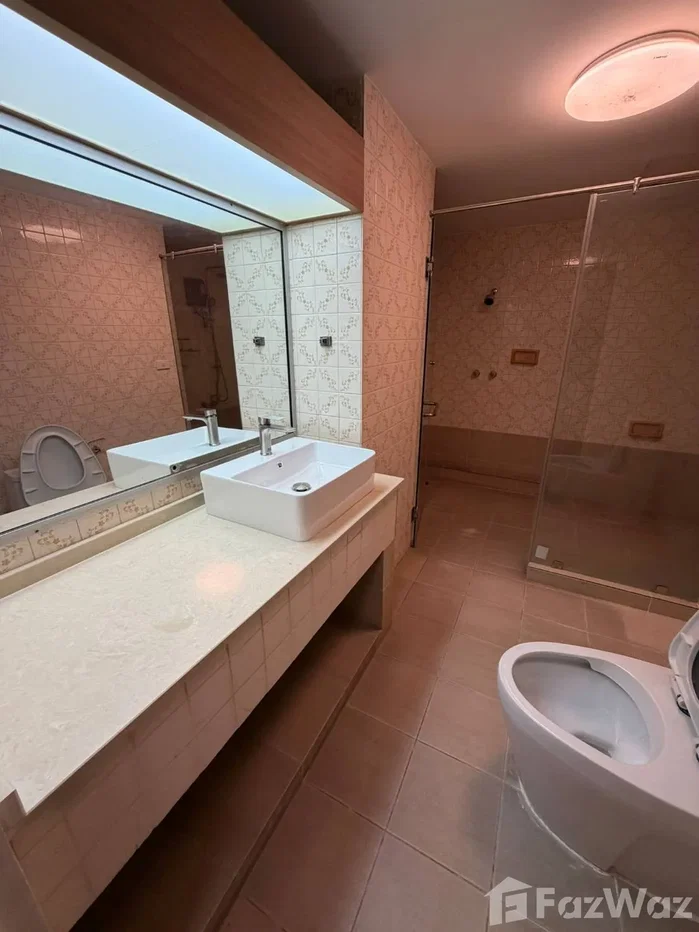 รูป คอนโดให้เช่า 4 ห้องนอน ในโครงการ รีเยนซี่ คอร์ท 6776741 - รูปที่ 34/38