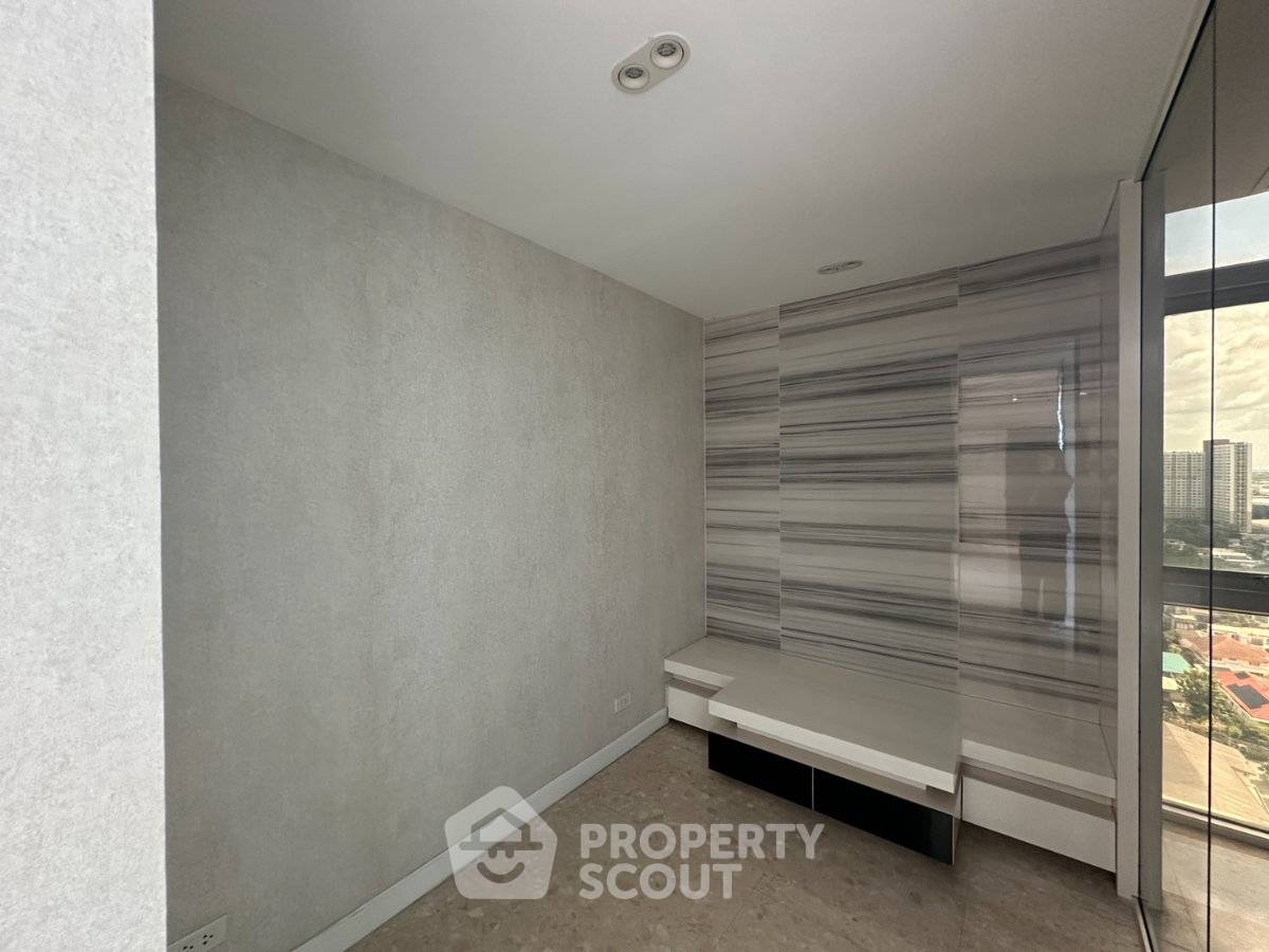 รูป คอนโด 168 ตร.ม. 3 ห้องนอน ชั้น 18 Nusasiri Grand Condominium ใกล้ BTS เอกมัย (ID 3310865) - รูปที่ 7/27
