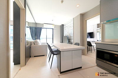 ขายคอนโด : 🔥 Hot Unit! ห้องรีโนเวทใหม่ ชั้นสูง วิวสวย เฟอร์ครบ - RHYTHM Sukhumvit 36-38 ใกล้ BTS ทองหล่อ