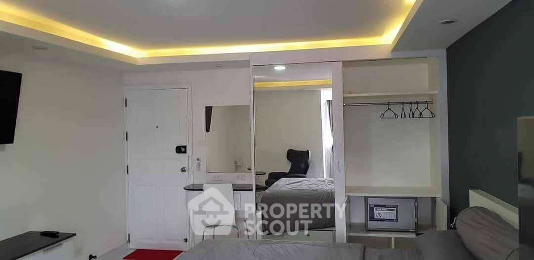รูป คอนโด 1 ห้องนอน ขายที่ Pattaya Beach Condo - Renovated Condos (ID 1504188) - รูปที่ 2/6