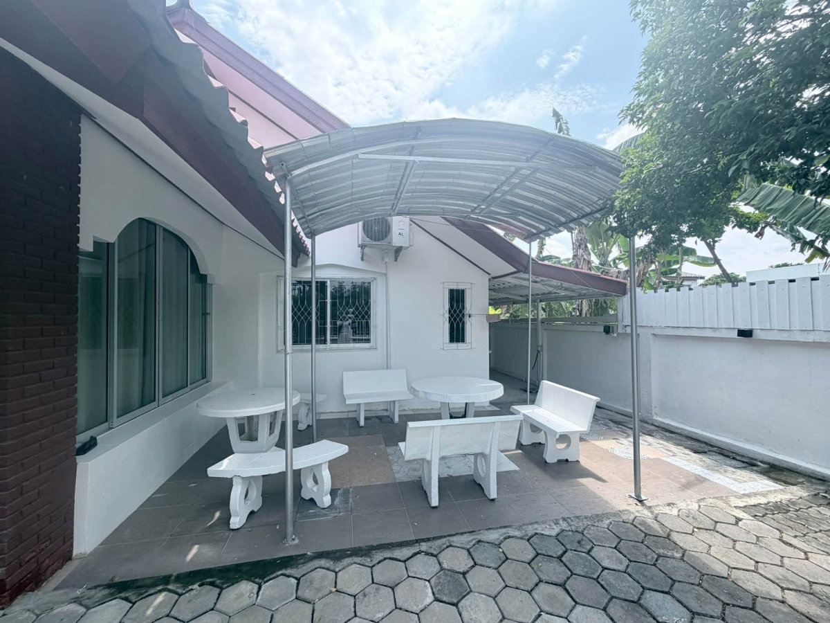 รูป POS บ้านเดี่ยวหลังใหญ่ (5 ห้องนอน) พื้นที่เยอะ ใกล้ตลาดเจริญ สี่แยกหลุยส์ เชียงใหม่ เงียบสงบและเป็นส่วนตัว (โทร/ไลน์ 088-5986998) - รูปที่ 18/18