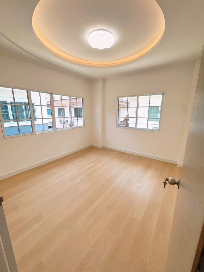 รูป บ้านรีโนเวทใหม่เพิ่งเสร็จ ทำเลดี สุดสวย พร้อมอยู่  หมู่บ้านภัทรินทร์ 2 ถนนหทัยราษฎร์ บางชัน คลองสามวา - รูปที่ 17/21