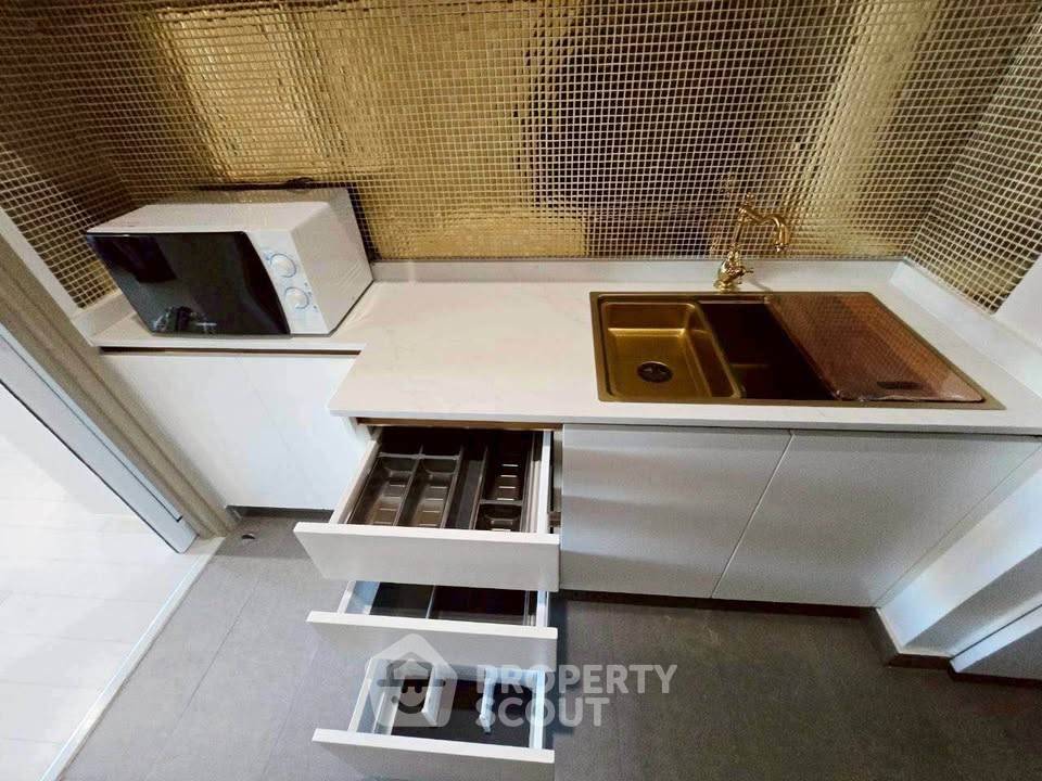 picture 1-BR Condo at Noble Ploenchit near BTS Phloen Chit (ID 3098124) - 16/20