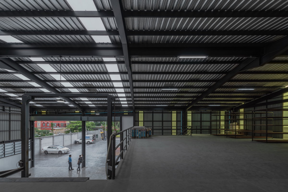 รูป ขายสำนักงาน Luxury modern&Warehouse พื้นที่ 396 ตร.วา. รามอินทราซอย5 ทำเลดีมาก มีโกดัง ขนาดใหญ่ 2 ขั้น พื้นที่ใช้สอย 1100 ตรม. ที่จอดรถกว่า 20 คัน - รูปที่ 17/18