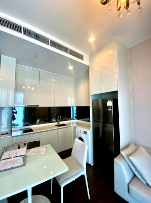 คอนโดให้เช่า : Q Asoke  (คิว อโศก) คอนโด 1 ห้องนอน ชั้น 25 38 ตร.ม. ใกล้ MRT เพชรบุรี 100 ม. SP.0023
