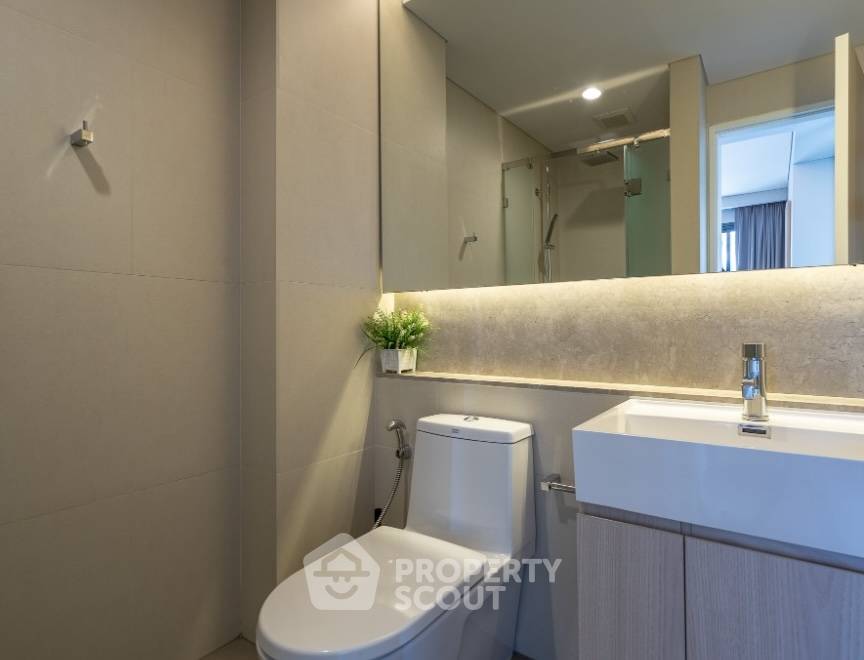 picture 22nd-Floor 2-BR Condo At The Lumpini 24 Near BTS Phrom Phong (ID 2830623) - 15/19