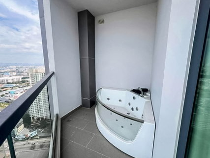 2 Bedroom Condo for Sale Arcadia Millennium Tower Pattaya