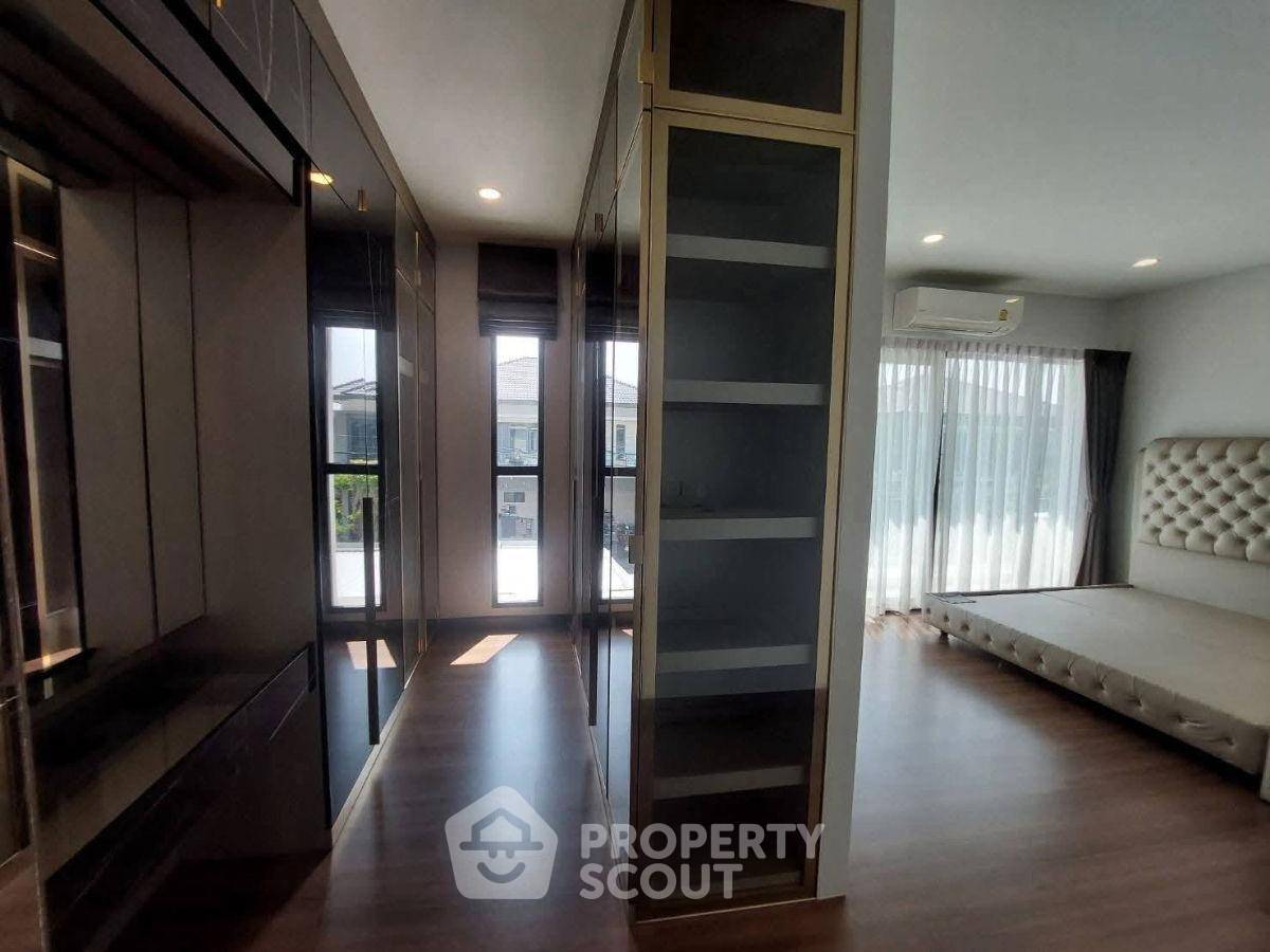 รูป บ้าน 4 ห้องนอน พื้นที่ 300 ตร.ม. โครงการ The City Boromarajonani-Thawiwatthana (ID 2583194) - รูปที่ 10/10