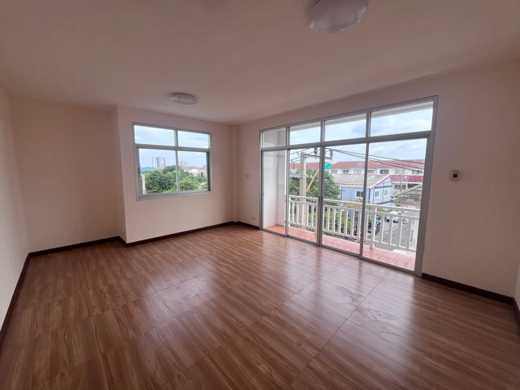 รูป 🏡 ขายทาวน์โฮม 3 ชั้น นวมินทร์ 88 – เชื่อมรามอินทรา 58 | ทำเลดี เดินทางสะดวก - รูปที่ 9/9