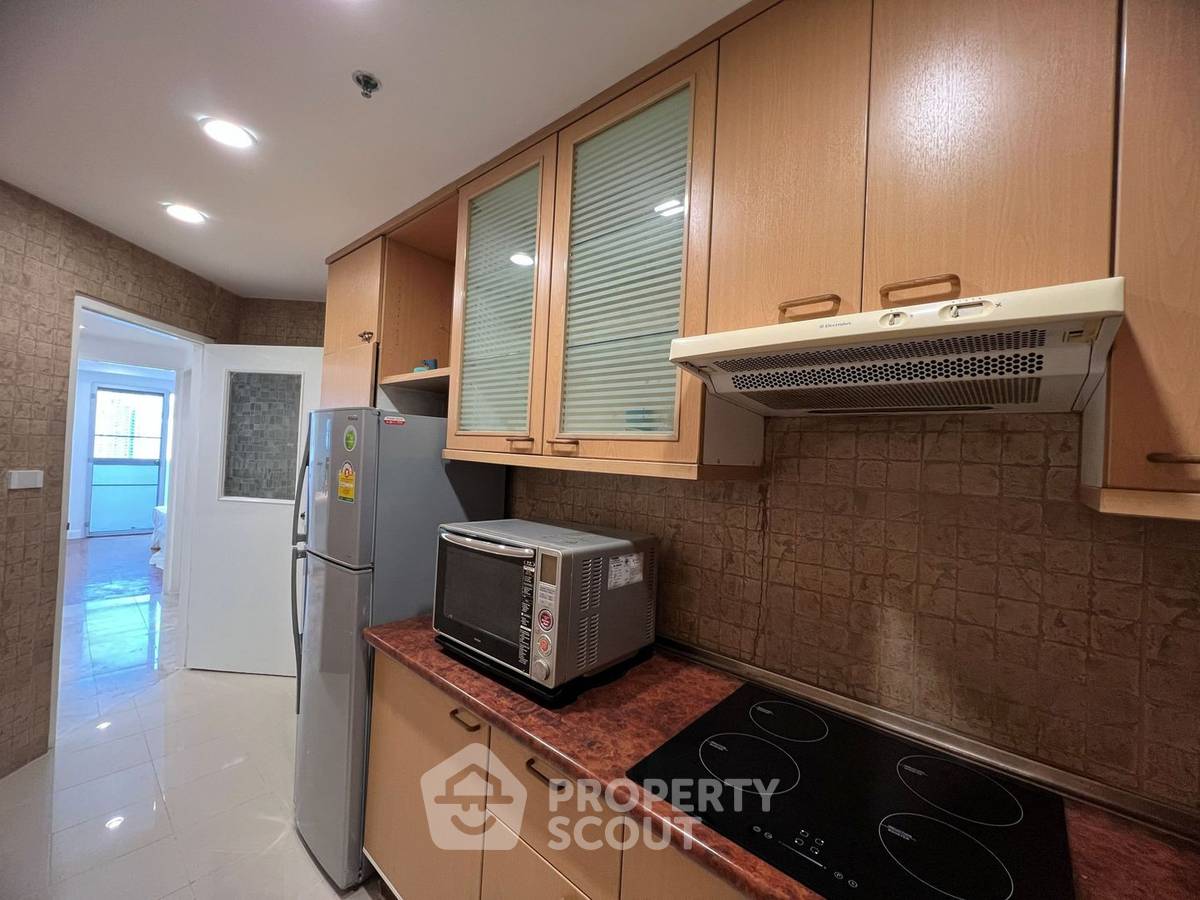 รูป คอนโด 2-ห้องนอน ที่ วิทยุ คอมเพล็กซ์ คอนโดมิเนียม ใกล้ BTS เพลินจิต (ID 3313093) - รูปที่ 3/6