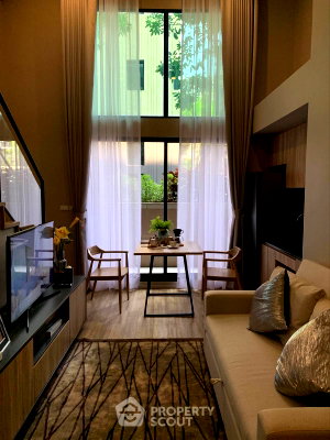 Condos for sale : 1-BR Blossom Condo @ Sathorn-Charoenrat Near BTS Surasak (ID 1284156)
