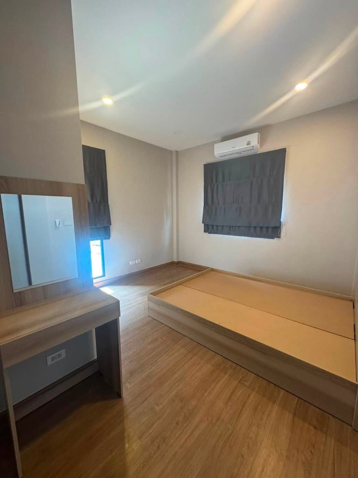 รูป ให้เช่าบ้านเดี่ยว The City Sukhumvit–Onnut | บ้านแปลงมุม | 252 ตร.ม. | 4 ห้องนอน 5 ห้องน้ำ - รูปที่ 12/12