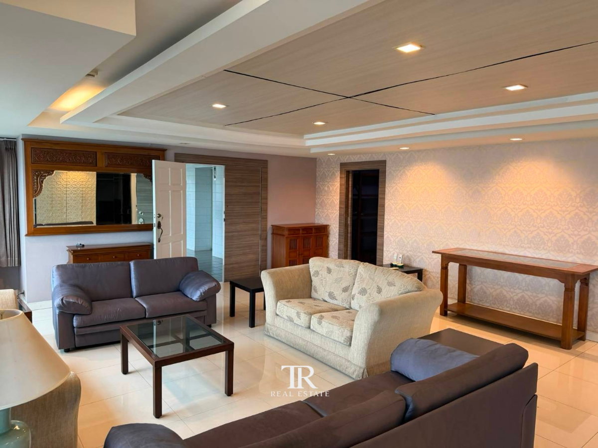 รูป ให้เช่าคอนโด ลิเบอร์ตี้ พาร์ค | 3 ห้องนอน | 3 ห้องน้ำ | 240 ตร.ม. | สุขุมวิท 23 | 💰 70,000 บาท/เดือน | LINE: @944hjngx | รหัสอ้างอิง: UE0080 - รูปที่ 2/11