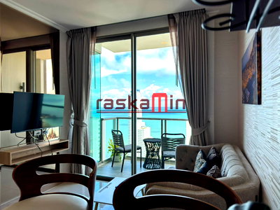 Condos for rent : The Riviera Wongamat Condo for Rent – 1 Bedroom, High Floor, Building B