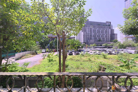 Amaranta Residence near MRT Huai Khwang Station Special Unit, Great Value
