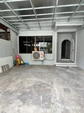 รูป ทาวน์เฮ้าส์ให้เช่า 2 ห้องนอน ใน คลองตันเหนือ, กรุงเทพมหานคร 6723432 - รูปที่ 1/35