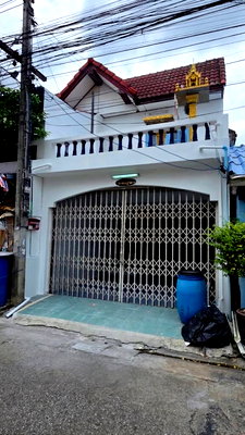 Townhouses for rent Lamlukka Khlong Sam : Townhouse for Rent: Lam Luk Ka Khlong 3 (Soi Pia Non) – 2 Stories, 2 Bedrooms, 2 Bathrooms, 14 Sq. Wah – Only 7,000 Baht