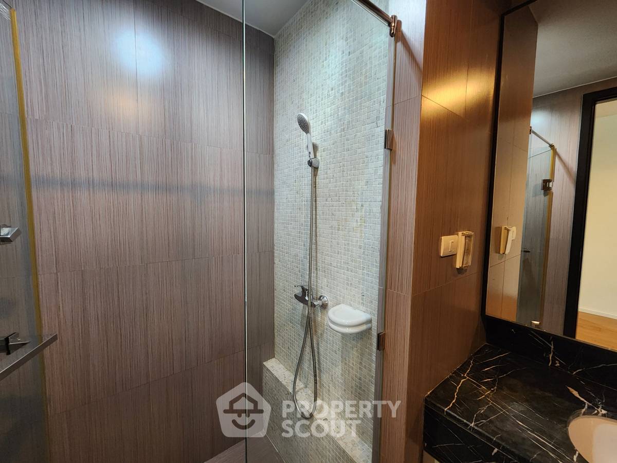 picture Spacious 2-BR 113 Sqm At Villa Sikhara Condominium, Phrom Phong (ID 1630733) - 12/14