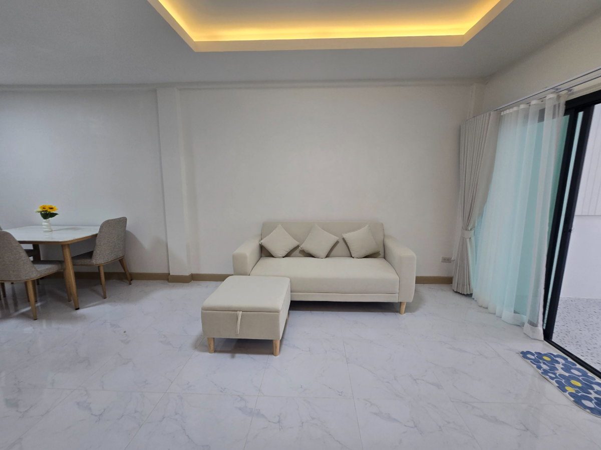 รูป ทาวทาวน์เฮ้าส์รีโนเวทใหม่ สไตล์มินิมอล-โมเดิร์น หมู่บ้านมโนรมย์ 4 เลียบคลองสอง19 เขตคลองสามวา เฟอร์ฯ พร้อมอยู่ ทำเลดี - รูปที่ 8/26