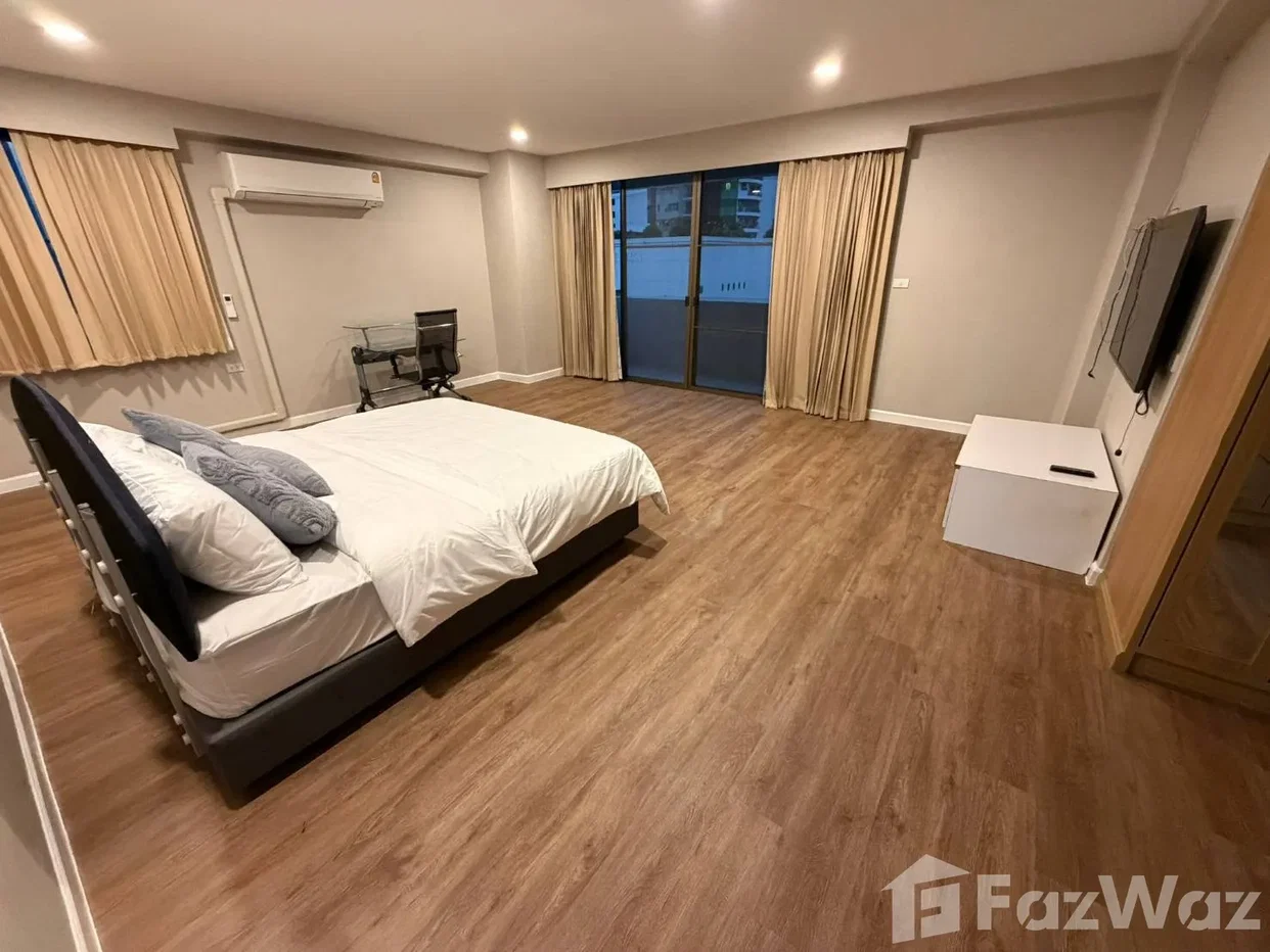 รูป คอนโดให้เช่า 4 ห้องนอน ในโครงการ รีเยนซี่ คอร์ท 6776741 - รูปที่ 31/38