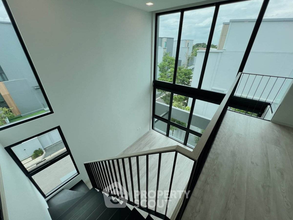 รูป บ้าน 4-ห้องนอน ที่ วีเว่ กรุงเทพกรีฑา ใกล้ กรุงเทพกรีฑา (ID 3299228) - รูปที่ 18/30