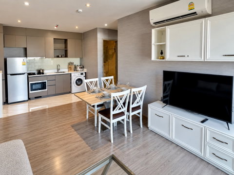 For Rent: Rhythm Ekkamai | 2 Bedrooms | 70 sq.m. | 300m to BTS Ekkamai