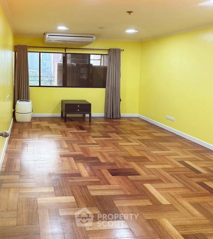 picture 2-BR Condo at Liberty Park 2 near ARL Makkasan (ID 3312521) - 3/10