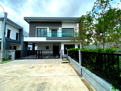 เช่าบ้านเดี่ยว เขตประเวศ : ให้เช่าบ้านเดี่ยว The City Sukhumvit–Onnut | บ้านแปลงมุม | 252 ตร.ม. | 4 ห้องนอน 5 ห้องน้ำ