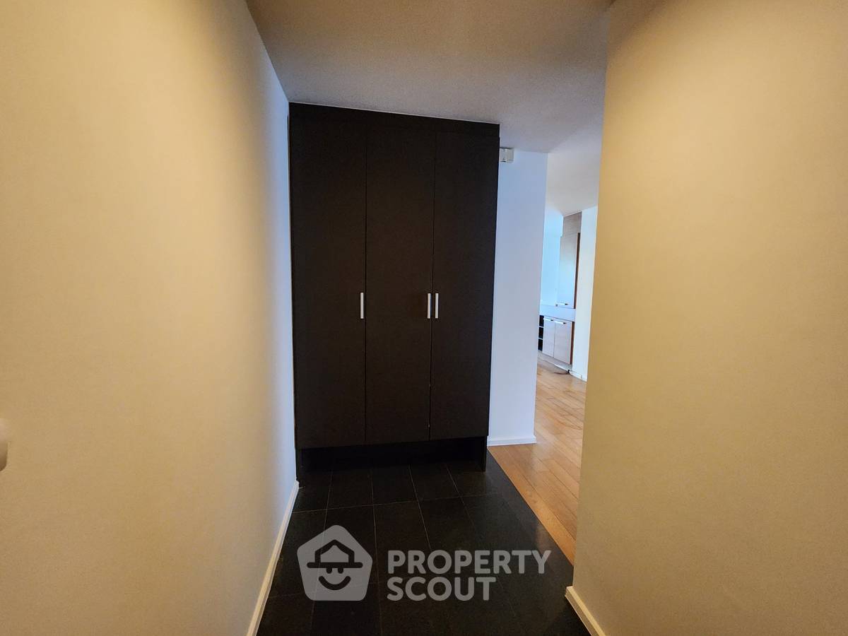 picture Spacious 2-BR 113 Sqm At Villa Sikhara Condominium, Phrom Phong (ID 1630733) - 5/14