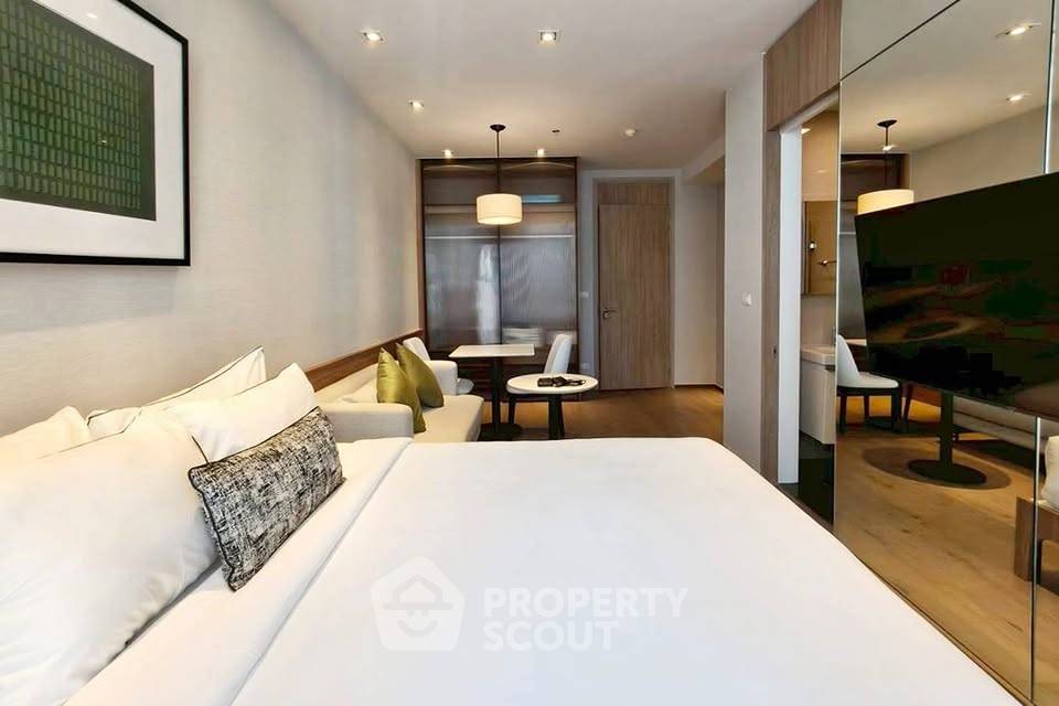 picture Studio Condo at Park Origin Phrom Phong near BTS Phrom Phong (ID 3312427) - 1/12