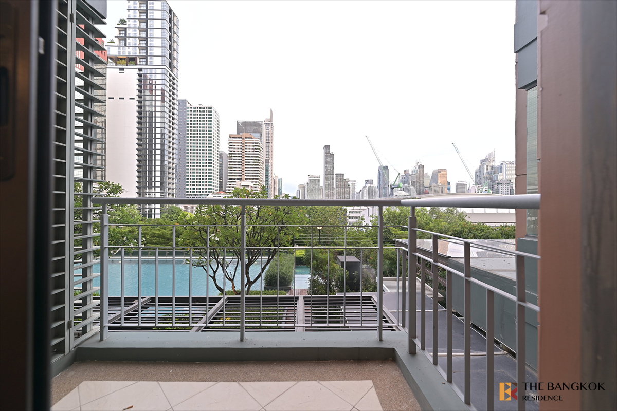 picture ððRental Condo ð Villa Asoke, Duplex 80 sq.m. 43K ð Beautiful South-Facing Unit, High Ceiling, Pool View Near MRT Phetchaburi - 5/9
