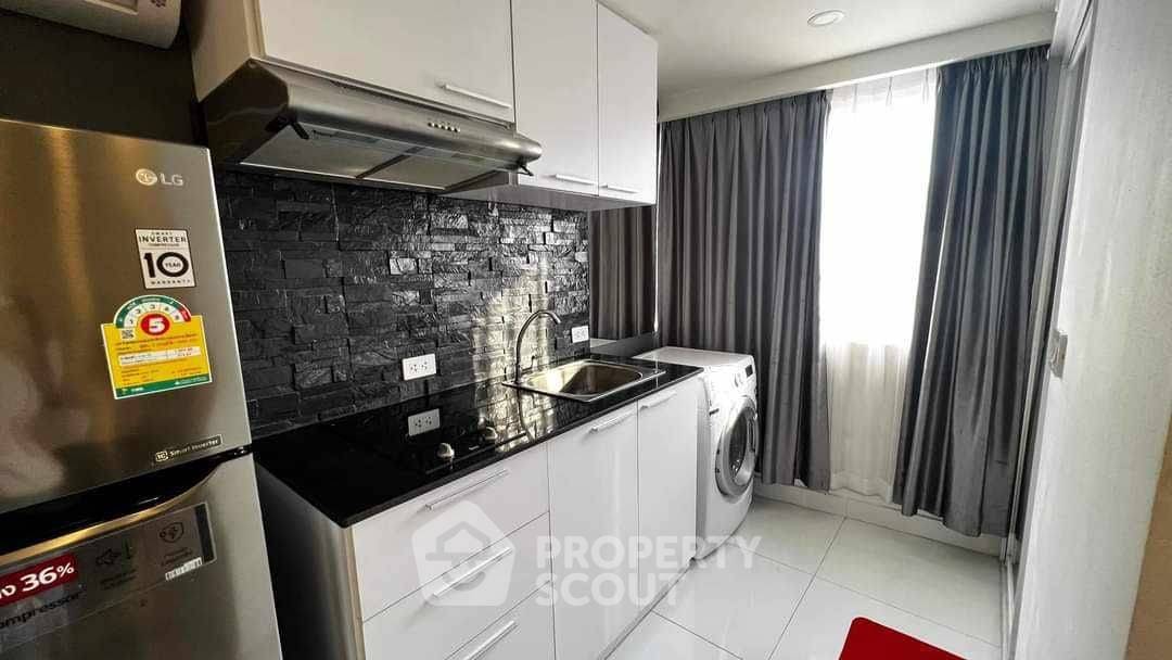 รูป คอนโดหนึ่งห้องนอน Pattaya Beach Condo - Renovated Condos ย่านพัทยากลาง (ID 1504188) - รูปที่ 5/6