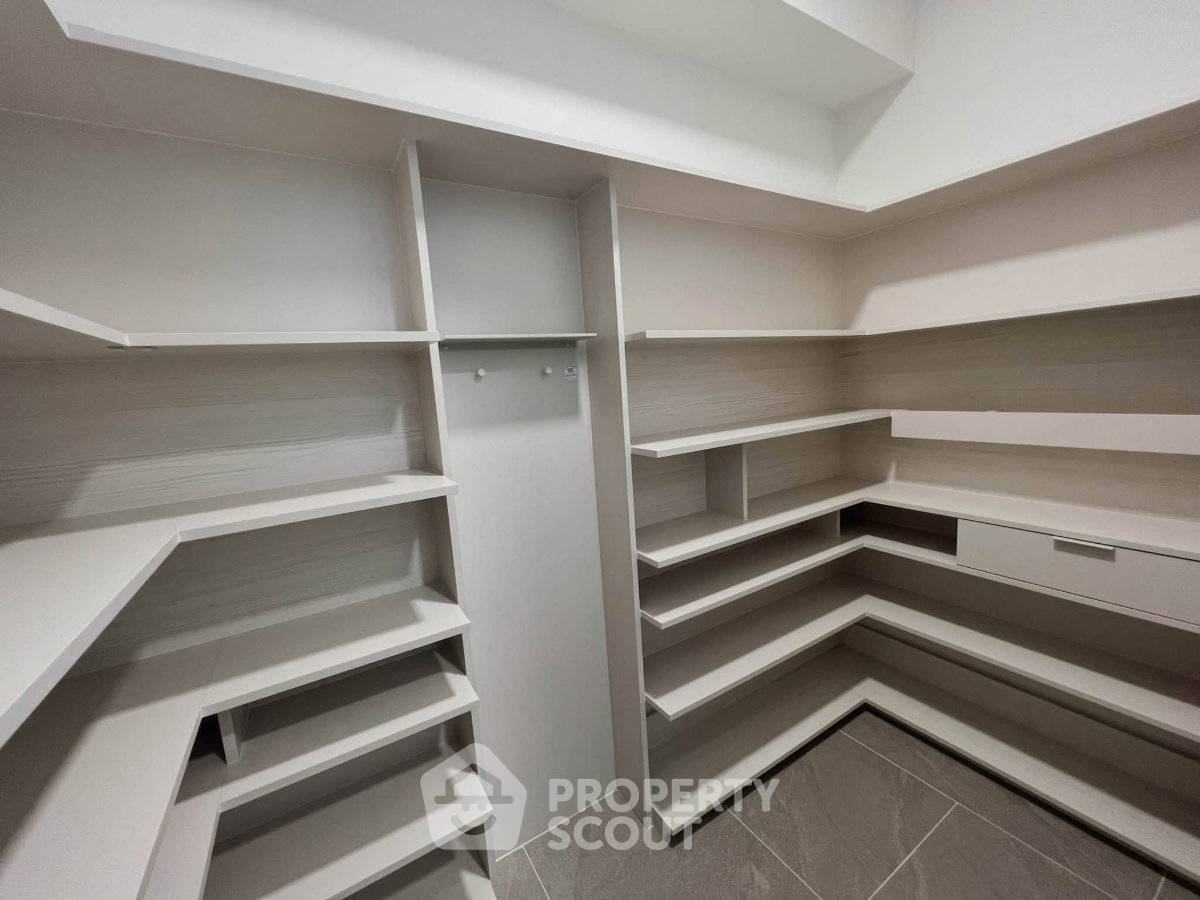 รูป บ้าน 4-ห้องนอน ที่ วีเว่ กรุงเทพกรีฑา ใกล้ กรุงเทพกรีฑา (ID 3299228) - รูปที่ 3/30