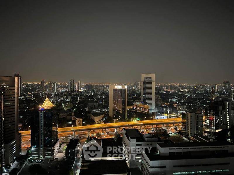 รูป คอนโด 4 ห้องนอน 218 ตร.ม. ที่ Supalai Place Sukhumvit 39 ใกล้ BTS พร้อมพงษ์ (ID 2918153) - รูปที่ 3/7