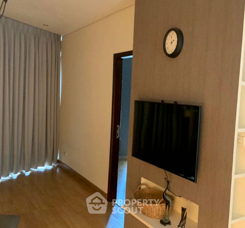รูป ใกล้ BTS พระโขนง 200 ม. คอนโด 1 ห้องนอน Le Luk Condominium (ID 3305778) - รูปที่ 2/6
