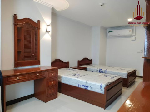 ✨ For Rent: Omni Tower Condo ✨  💰 Only 45,000 THB/month 
