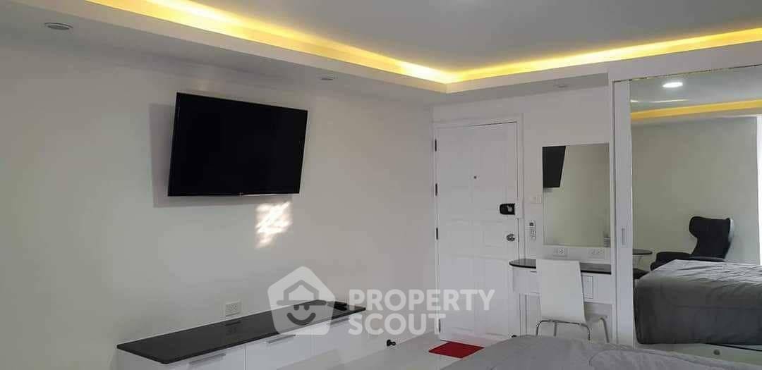 รูป คอนโด 1 ห้องนอน ขายที่ Pattaya Beach Condo - Renovated Condos (ID 1504188) - รูปที่ 3/6