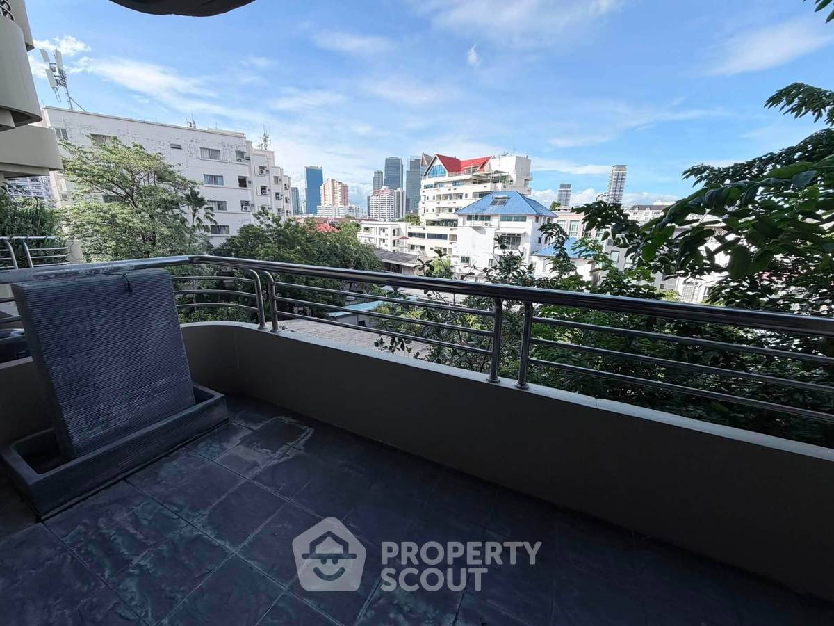 picture Spacious 2-BR 150 Sqm, Supreme Ville Condominium, MRT Khlong Toei (ID 3309381) - 20/20