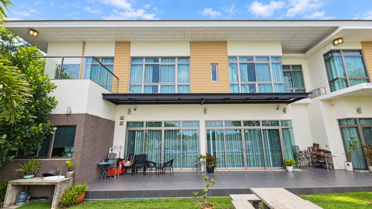 รูป ขายบ้านริมทะเลสาบ Perfect Masterpiece Lakeside (297.6 ตร.ว.) บรรยากาศส่วนตัว สไตล์รีสอร์ท - รูปที่ 6/68