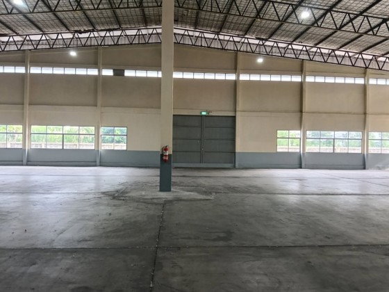 รูป ให้เช่าโรงงาน โกดัง / อยู่ในนิคมอุตสาหกรรมบางชัน มีนบุรี / ถนนเสรีไทย / ซอยเสรีไทย 54 / มีพื้นที่ 960 ตารางเมตร และ 1200 ตารางเมตร / ทำโรงงานได้ - รูปที่ 7/17