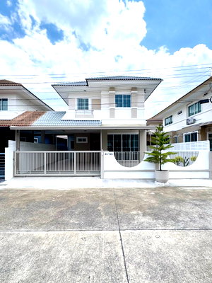 บ้านเดี่ยว ถนนหทัยราษฎร์ : บ้านรีโนเวทใหม่เพิ่งเสร็จ ทำเลดี สุดสวย พร้อมอยู่  หมู่บ้านภัทรินทร์ 2 ถนนหทัยราษฎร์ บางชัน คลองสามวา