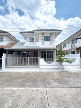 บ้านรีโนเวทใหม่เพิ่งเสร็จ ทำเลดี สุดสวย พร้อมอยู่  หมู่บ้านภัทรินทร์ 2 ถนนหทัยราษฎร์ บางชัน คลองสามวา
