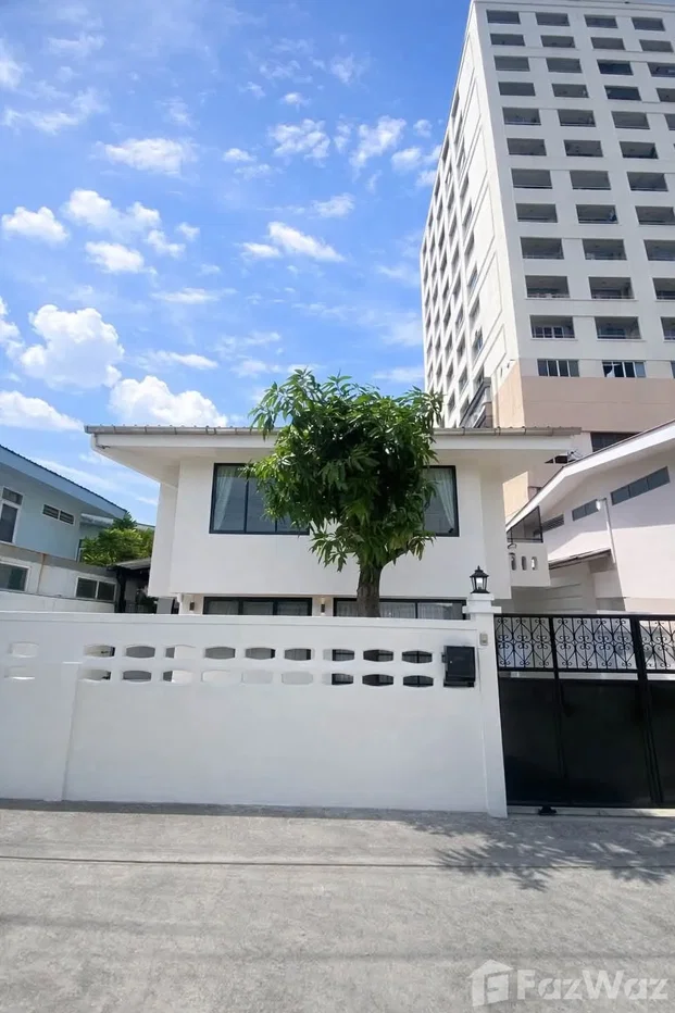รูป บ้านเดี่ยวให้เช่า 5 ห้องนอน ใน ห้วยขวาง, กรุงเทพมหานคร 6781760 - รูปที่ 2/8