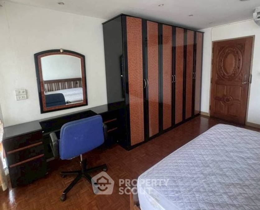 รูป คอนโด 1-ห้องนอน ที่ สุขุมวิท สวีท คอนโดมิเนียม ใกล้ BTS นานา (ID 3239274) - รูปที่ 10/10