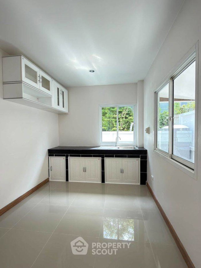 รูป บ้าน 4-ห้องนอน ใน สันทรายน้อย (ID 3307731) - รูปที่ 6/10