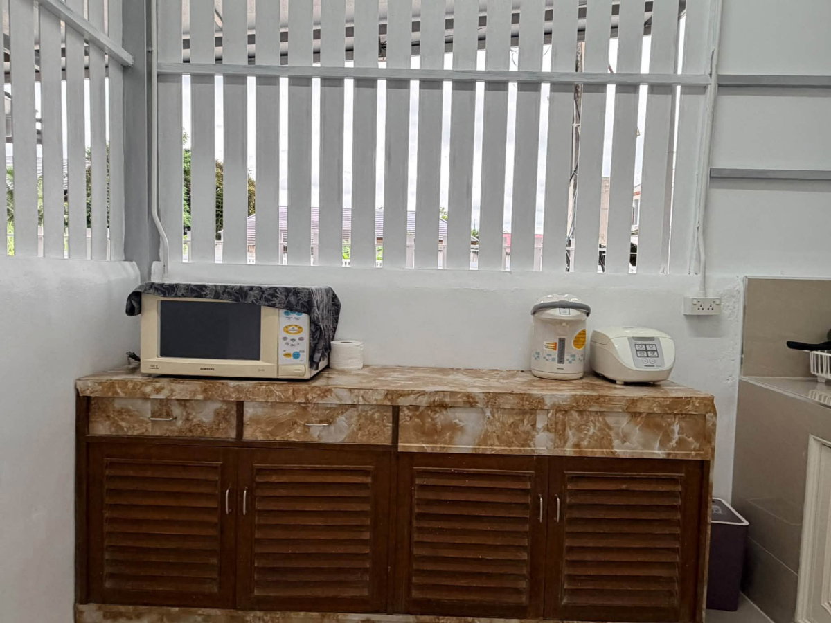รูป POS บ้านเดี่ยวหลังใหญ่ (5 ห้องนอน) พื้นที่เยอะ ใกล้ตลาดเจริญ สี่แยกหลุยส์ เชียงใหม่ เงียบสงบและเป็นส่วนตัว (โทร/ไลน์ 088-5986998) - รูปที่ 14/18